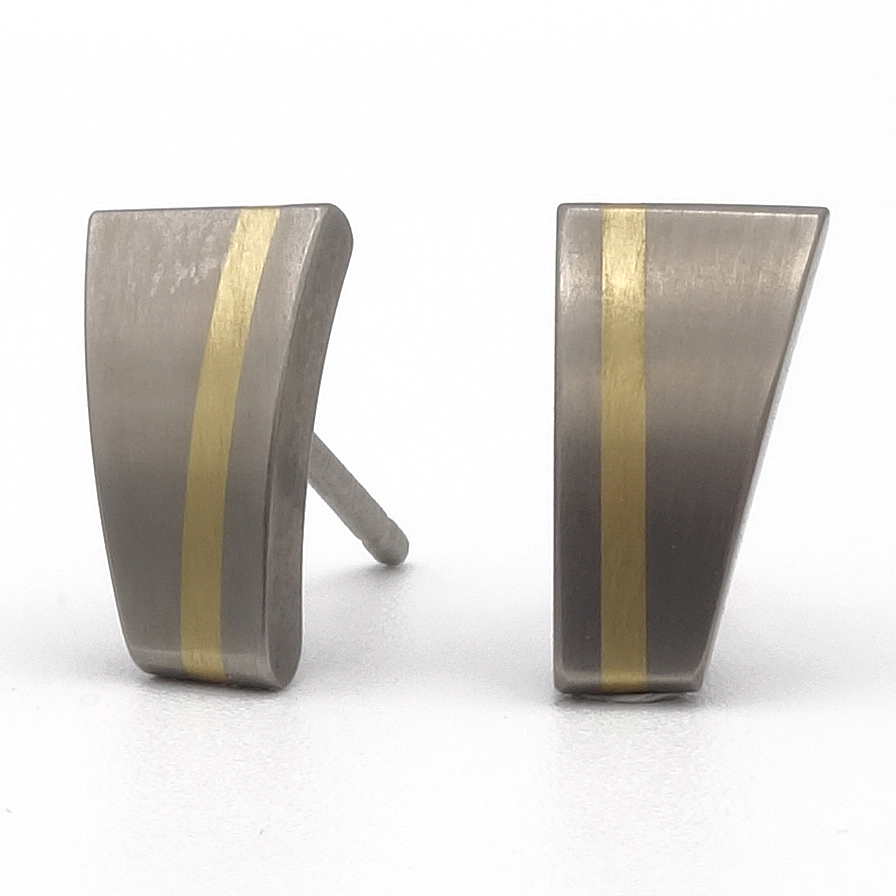 titanium-oorbellen-357fav-1.jpg